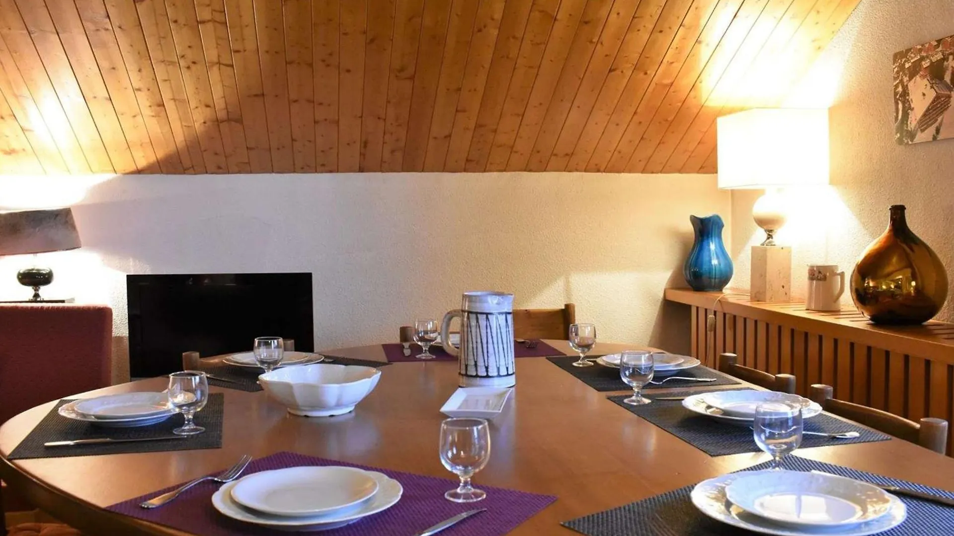 Daire Spacieux Appartement 9P Avec Cheminee, Balcon Sud, Proche Pistes - Meribel - Fr-1-180-330 Les Allues